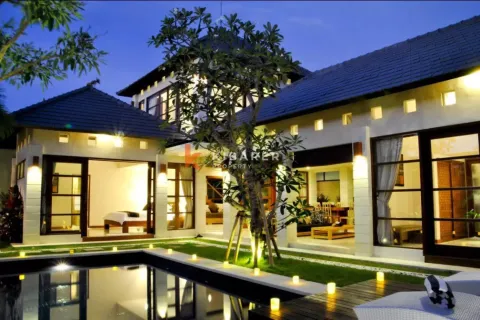3 bedrooms Villa in Seminyak, Badung, Indonesia No. 12699