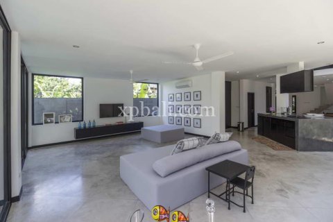 Вилла с 3 спальнями в Kerobokan, Бадунг,  № 9365 15