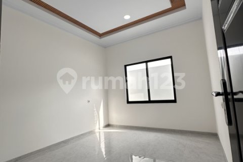 4 bedrooms House in Grogol Petamburan, Jakarta,  No. 9369 13