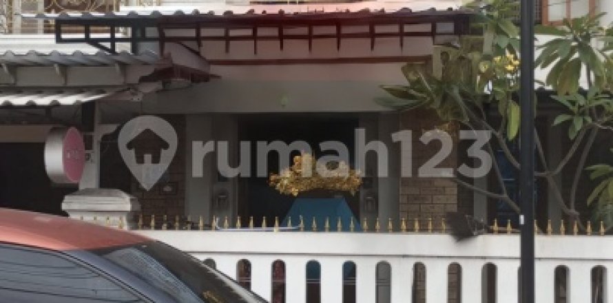 4 bedrooms House in Cipondoh, Tangerang City,  No. 9368