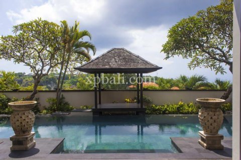 4 bedrooms Villa in Jimbaran, Badung,  No. 9366 8