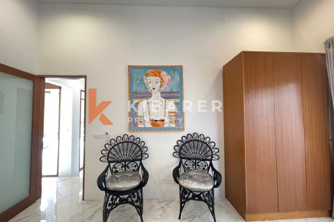 4 bedrooms Villa in Canggu, Badung, Indonesia No. 12590 16