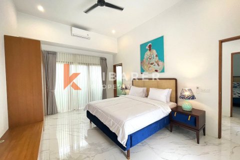 4 bedrooms Villa in Canggu, Badung, Indonesia No. 12590 12
