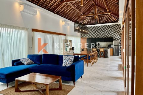 4 bedrooms Villa in Canggu, Badung, Indonesia No. 12590 3