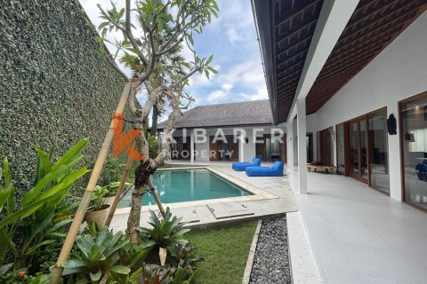 4 bedrooms Villa in Canggu, Badung, Indonesia No. 12590 20