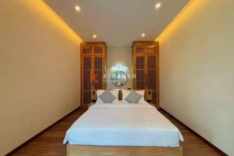 5 bedrooms Villa in Canggu, Badung, Indonesia No. 13218 12
