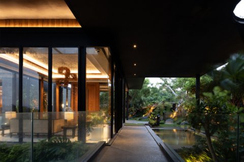 7 bedrooms Villa in South Kuta, Badung, Indonesia No. 1797 23