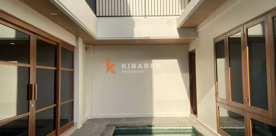 3 bedrooms Villa in Kerobokan, Badung, Indonesia No. 12629