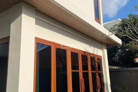 3 bedrooms Villa in Kerobokan, Badung, Indonesia No. 12629 2