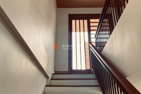3 bedrooms Villa in Kerobokan, Badung, Indonesia No. 12629 3