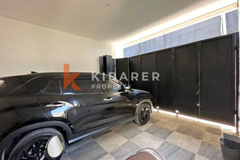 3 bedrooms Villa in Kerobokan, Badung, Indonesia No. 12685 23