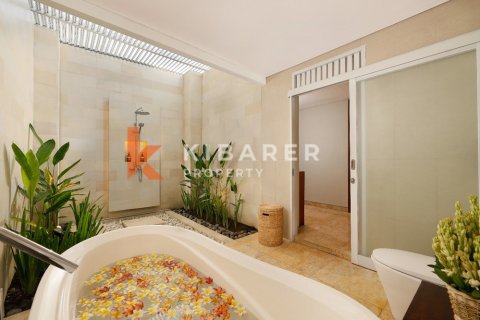 3 bedrooms Villa in Canggu, Badung, Indonesia No. 12665 6