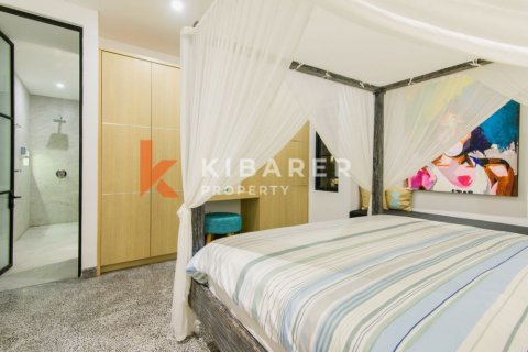 4 bedrooms Villa in Tibubeneng, Badung, Indonesia No. 12831 10