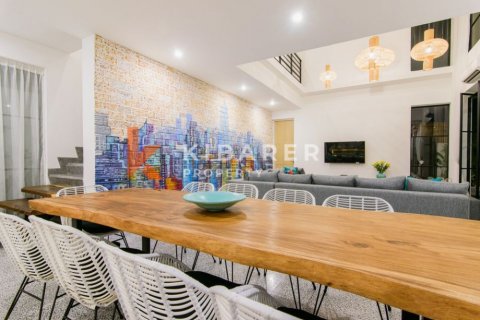 4 bedrooms Villa in Tibubeneng, Badung, Indonesia No. 12831 18
