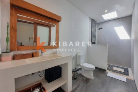 3 bedrooms Villa in Tibubeneng, Badung, Indonesia No. 12833 8