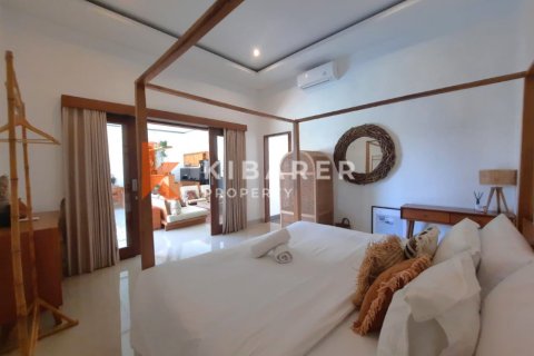 3 bedrooms Villa in Tibubeneng, Badung, Indonesia No. 12833 10