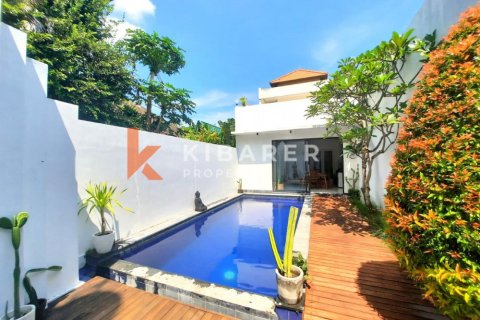 2 bedrooms Villa in Seminyak, Badung, Indonesia No. 12834
