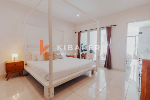 2 bedrooms Villa in Seminyak, Badung, Indonesia No. 12834 6