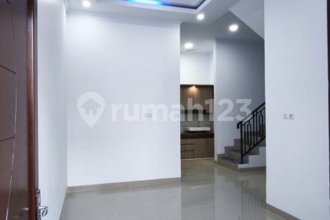 3 bedrooms House in Tangerang City, Indonesia No. 13414 4