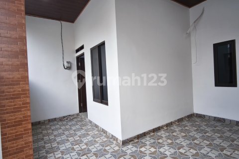 3 bedrooms House in Tangerang City, Indonesia No. 13414 2
