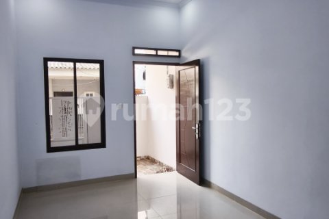 3 bedrooms House in Tangerang City, Indonesia No. 13414 6