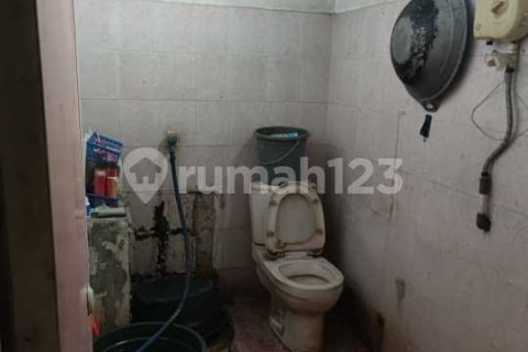 4 bedrooms House in Tangerang, Indonesia No. 13410 5
