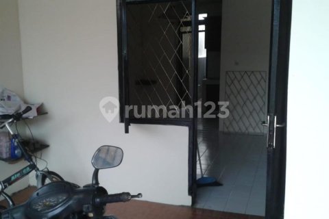 3 bedrooms House in Bekasi City, Indonesia No. 13416 6