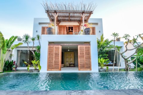 4 bedrooms Villa in Seminyak, Badung, Indonesia No. 11674 7