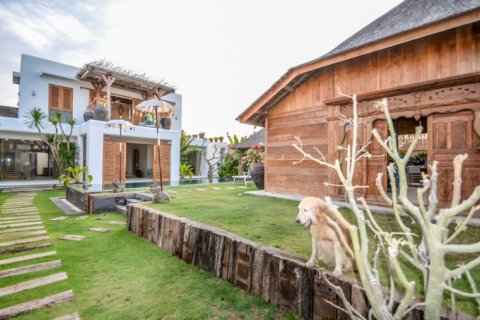 4 bedrooms Villa in Seminyak, Badung, Indonesia No. 11674 12