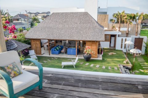 4 bedrooms Villa in Seminyak, Badung, Indonesia No. 11674 8