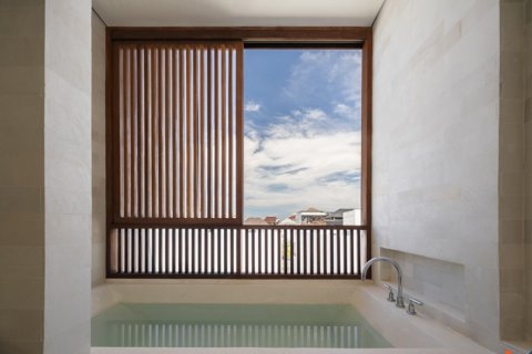 3 bedrooms Villa in Tibubeneng, Badung, Indonesia No. 11238 14