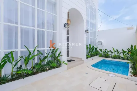 3 bedrooms Villa in Tibubeneng, Badung, Indonesia No. 11853