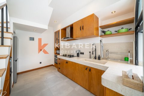 3 bedrooms Villa in Tibubeneng, Badung, Indonesia No. 11849 10