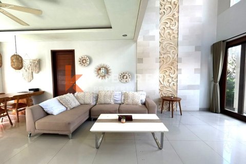 3 bedrooms Villa in Badung, Indonesia No. 11854 6