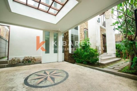 3 bedrooms Villa in Badung, Indonesia No. 11854 4