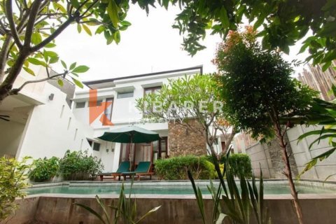 3 bedrooms Villa in Badung, Indonesia No. 11854 3