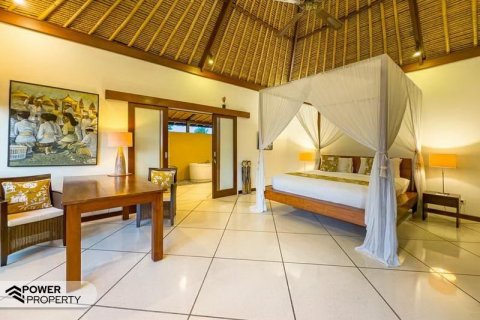 4 bedrooms Villa in Seminyak, Badung, Indonesia No. 8842 24