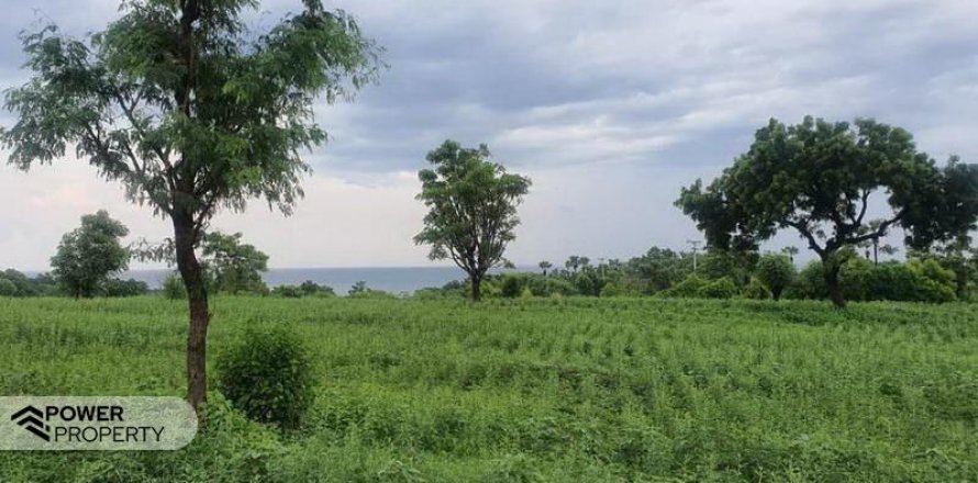 7887m2 Land in Karangasem, Karang Asem,  No. 8923
