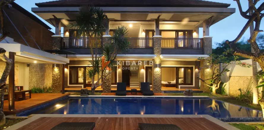 4 bedrooms Villa in Kerobokan, Badung, Indonesia No. 12163