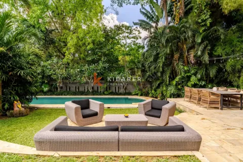 2 bedrooms Villa in Badung, Indonesia No. 12161 3