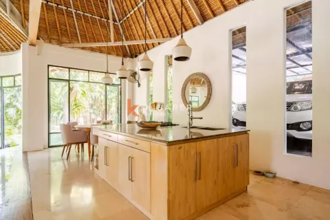 2 bedrooms Villa in Badung, Indonesia No. 12161 7