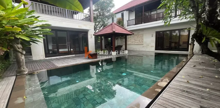4 bedrooms Villa in Kerobokan, Badung, Indonesia No. 12540