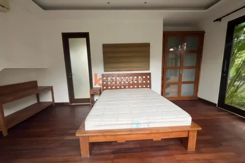 4 bedrooms Villa in Kerobokan, Badung, Indonesia No. 12540 15