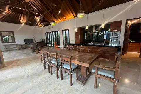 4 bedrooms Villa in Kerobokan, Badung, Indonesia No. 12540 7