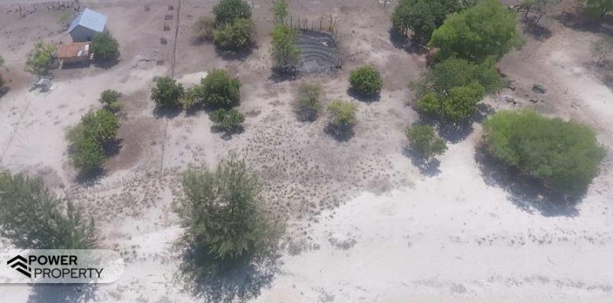 2761m2 Land in  No. 9336