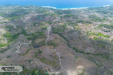 Земельный участок 12343м2 в  № 9340 9