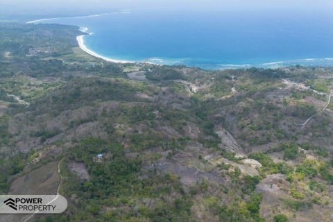 Земельный участок 12343м2 в  № 9340 5