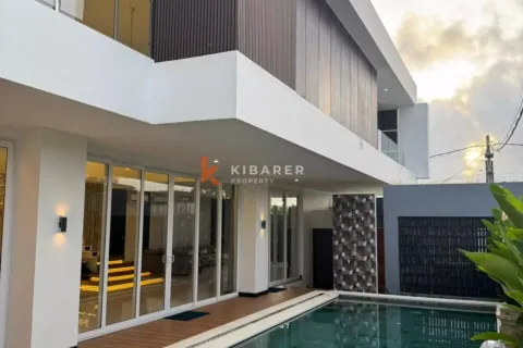 5 bedrooms Villa in Kuta, Badung, Indonesia No. 11804 2