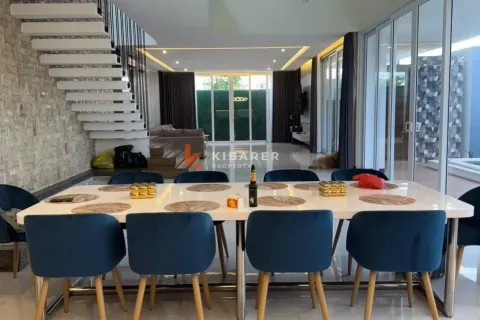5 bedrooms Villa in Kuta, Badung, Indonesia No. 11804 7