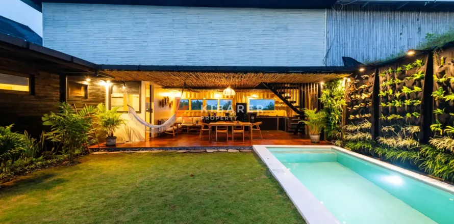 3 bedrooms Villa in Kediri, Indonesia No. 11802